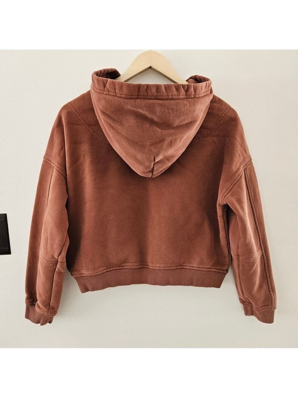 Roots Cropped Hoodie Small Burnt Orange Cozy Fleece Pullover Sweatshirt - Picture 3 of 7